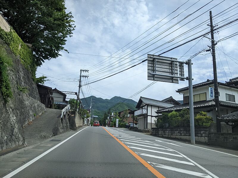 ファイル:山梨県道34号.jpg