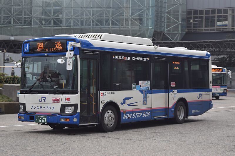 ファイル:西日本ジェイアールバス331-16958.jpg