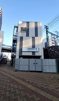 駅全景