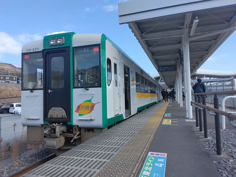 ファイル:キハ110-237 in Onagawa Station.jpg