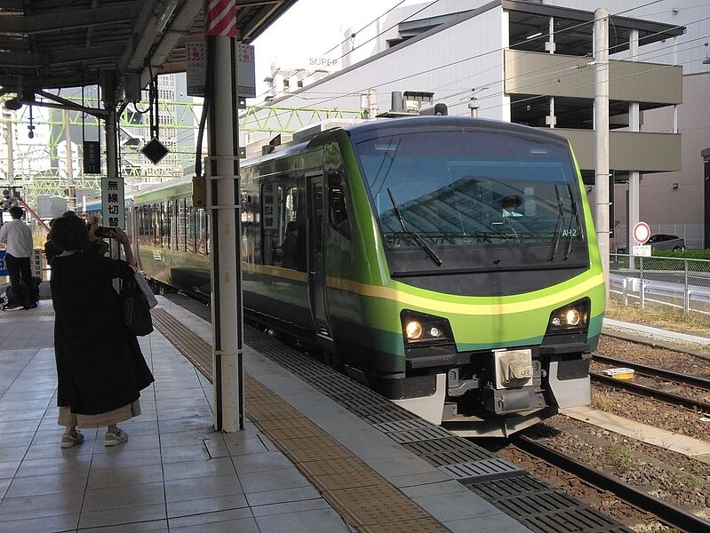 ファイル:HB-E300 AH2 いろどりSATONO.jpg
