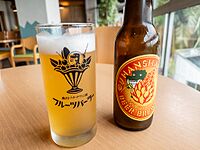 反射炉ビヤの「バナナストロベリーSaison」（ビール）