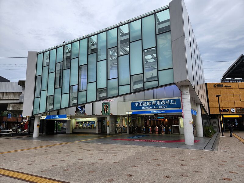 ファイル:下北沢駅東口.jpg