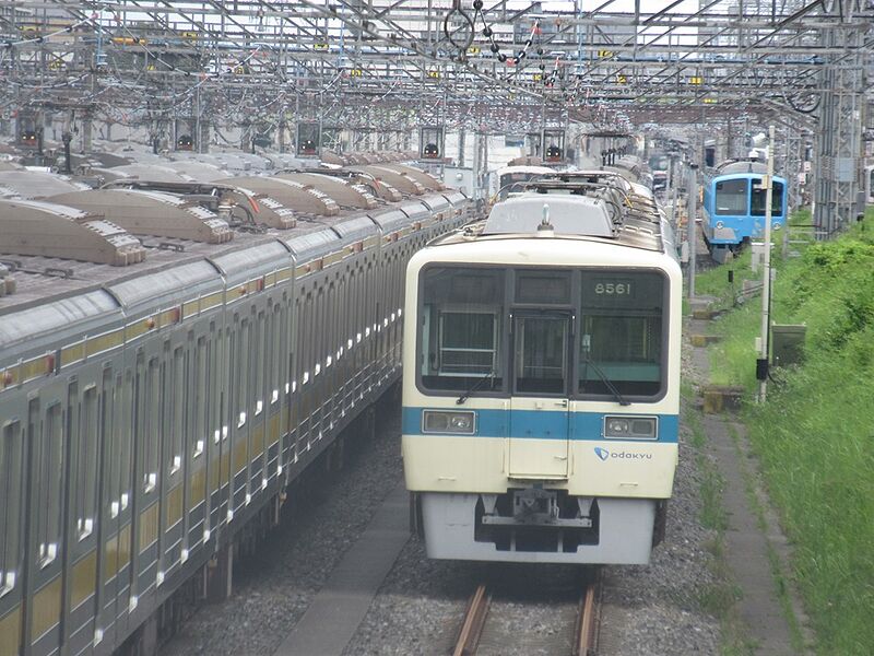 ファイル:Odakyu8261f detained KotesashiRY.jpg