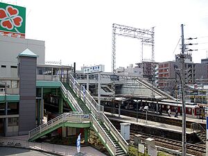 東口