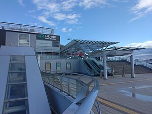 駅舎外観（西口）