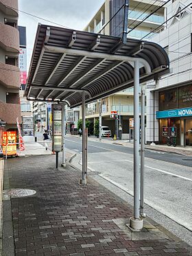 調布銀座バス停留所.jpg