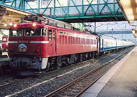 JR East EF81 134 chokai aomori.jpg