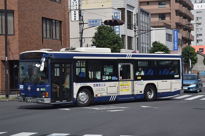 ファイル:西東京バスD10623.jpg