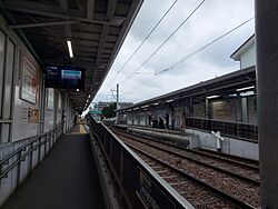 世田谷駅のホーム