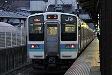 当駅で撮影された211系