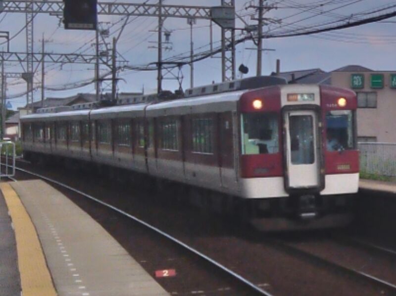 ファイル:近鉄5200系 大阪線向け.jpg
