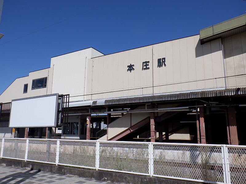 ファイル:JR-East Honjo-Station Short.jpg