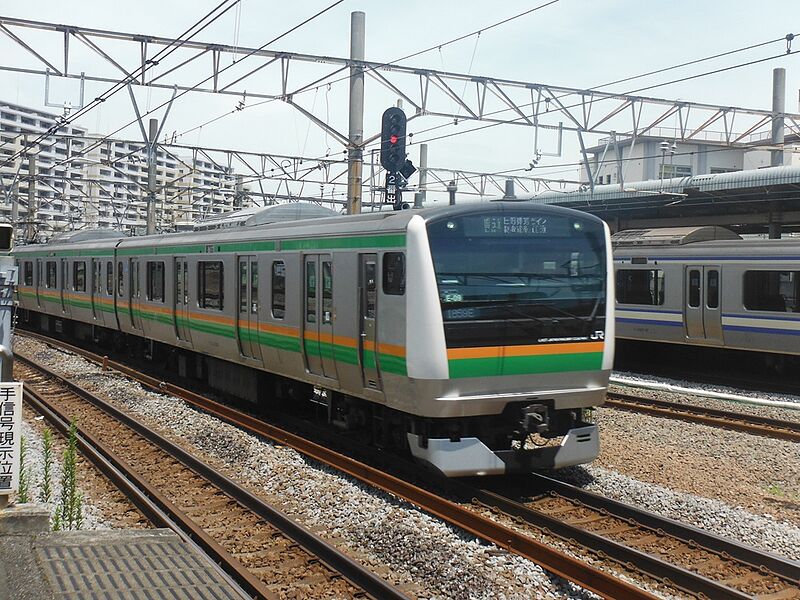 ファイル:E233-3000-E09.jpg