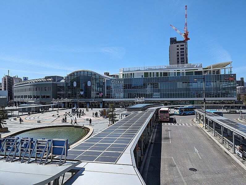 ファイル:Takamatsu Station (Kagawa) 20240327.jpg