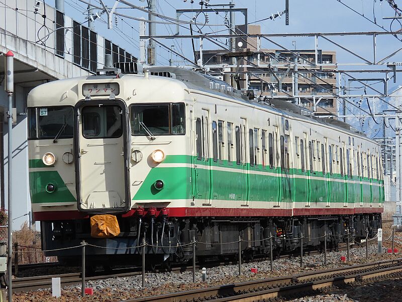 ファイル:Shinano Railway Series115 S7.jpg