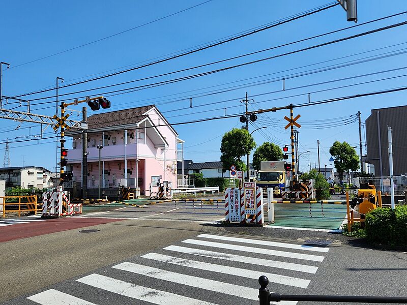 ファイル:武蔵野台5号踏切.jpg