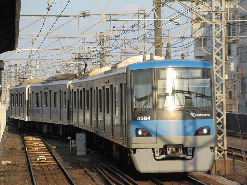 ファイル:Odakyu 4064f.jpg