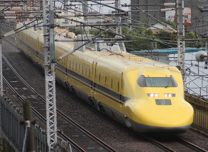 ファイル:1200px-923-0 T4 20120917.jpg